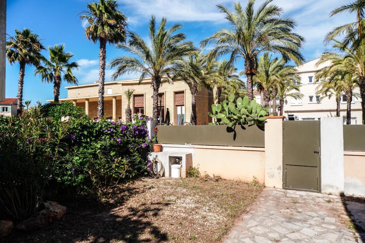 LE GALLI en plein cœur de Sanary Extérieur photo